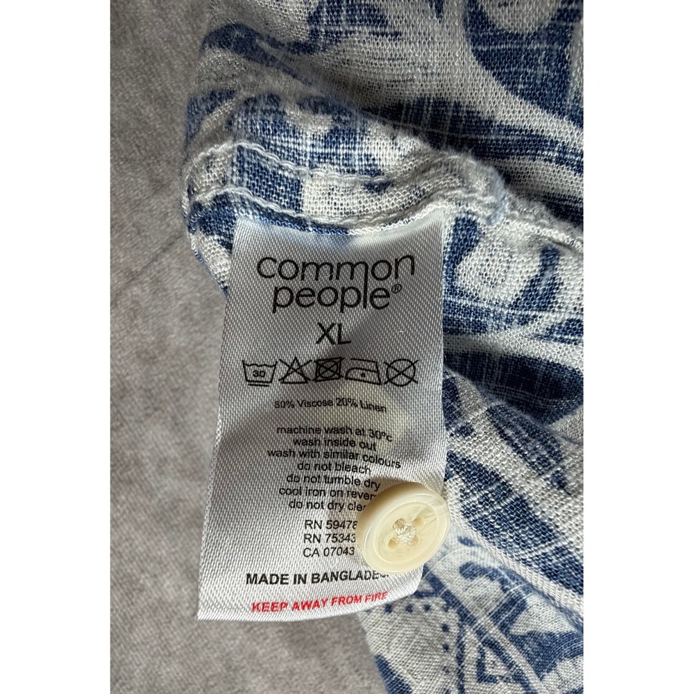Common People Mens XL Cabra Shirt Linen Blend Blue Paisley Camp Collar - Picture 4 of 9